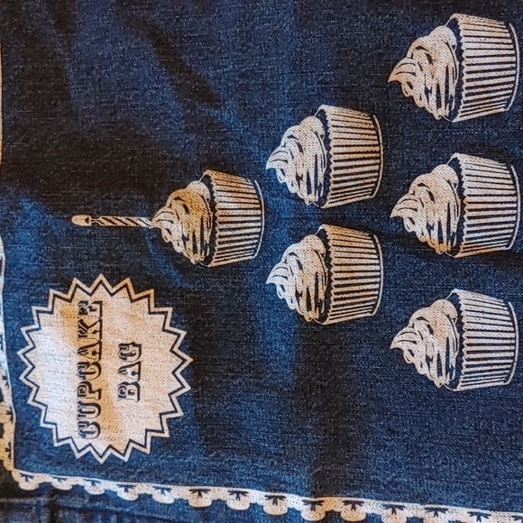 💚Zara Cupcake Bag - Picture 4 of 7